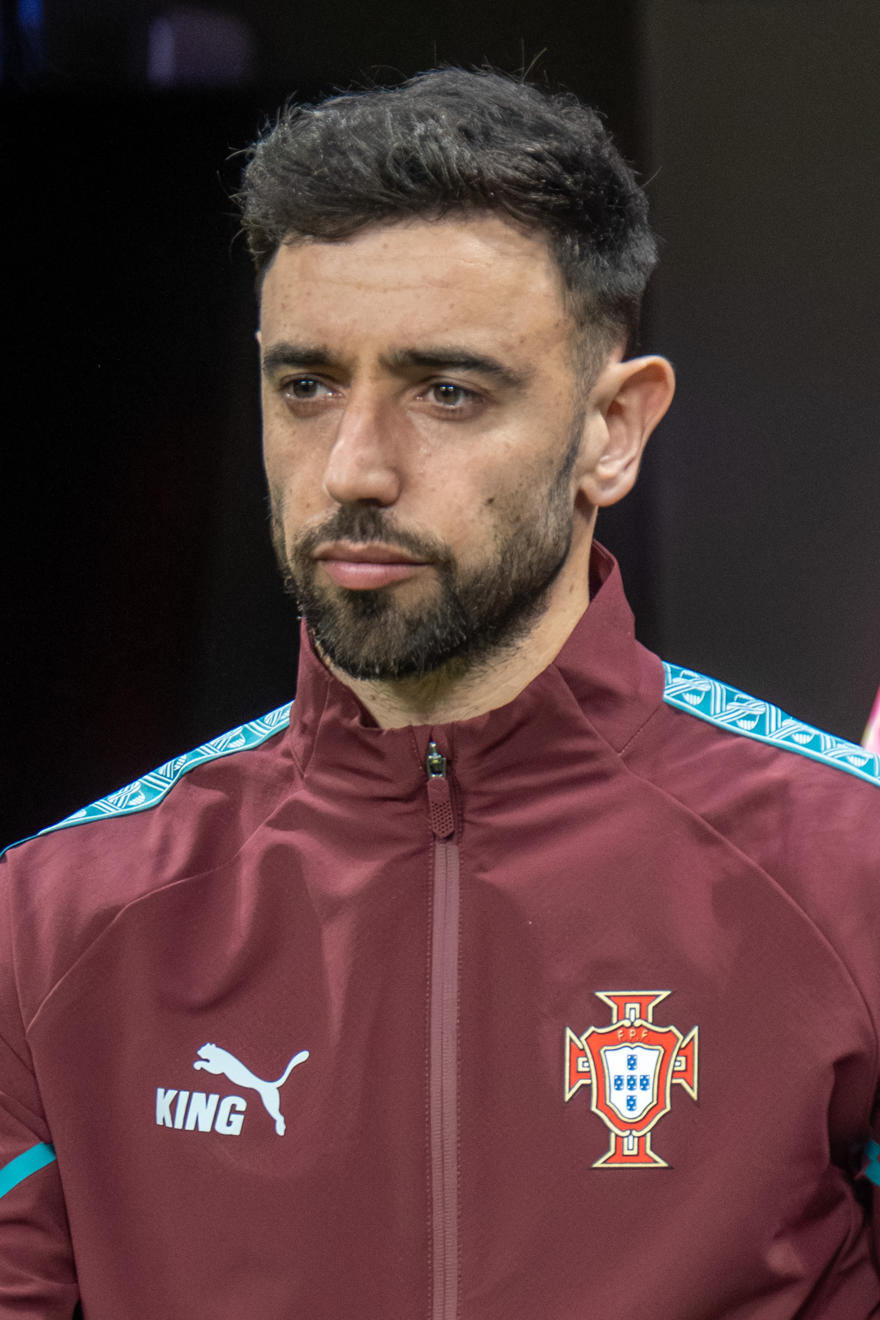 Fernandes Equals Premier League Assist Record as United Edge Forest